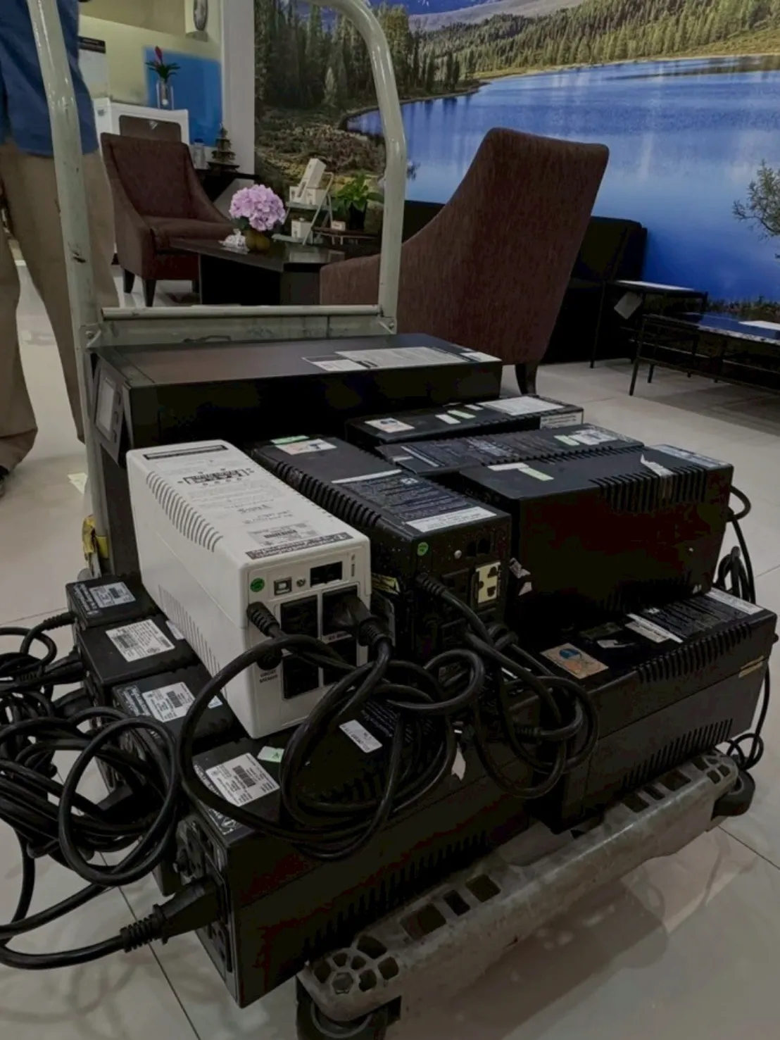 เปลี่ยนแบตเตอรี่ UPS EATON, Delta, Zircon, etc 12 ภาพการทำงาน EATON ETC (5)