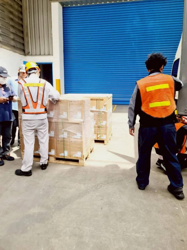 จัดส่ง UPS Vertiv จำนวน 100 เครื่อง ให้กับโรงงานผลิตรถยนต์ชั้นนำแห่งหนึ่ง 8 จัดส่ง UPS Vertiv จำนวน 100 เครื่อง 7